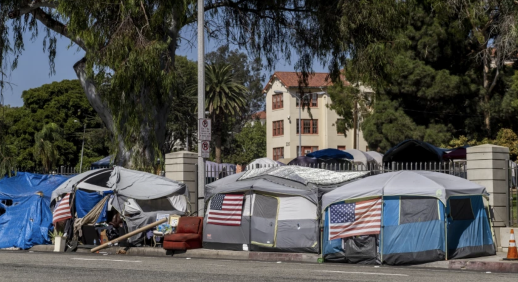 VA says it will house homeless veterans who are camped around its West ...